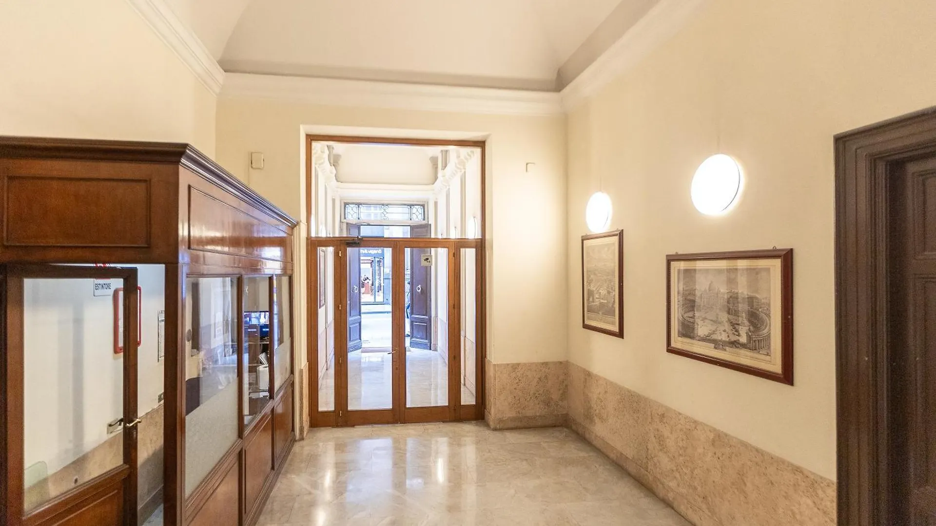 Amazing Via Del Tritone Lejlighed Rom