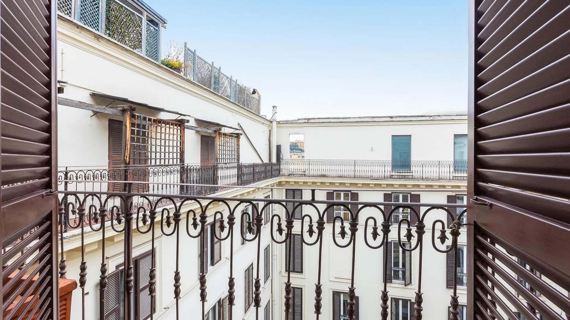 Amazing Via Del Tritone Apartment Rome