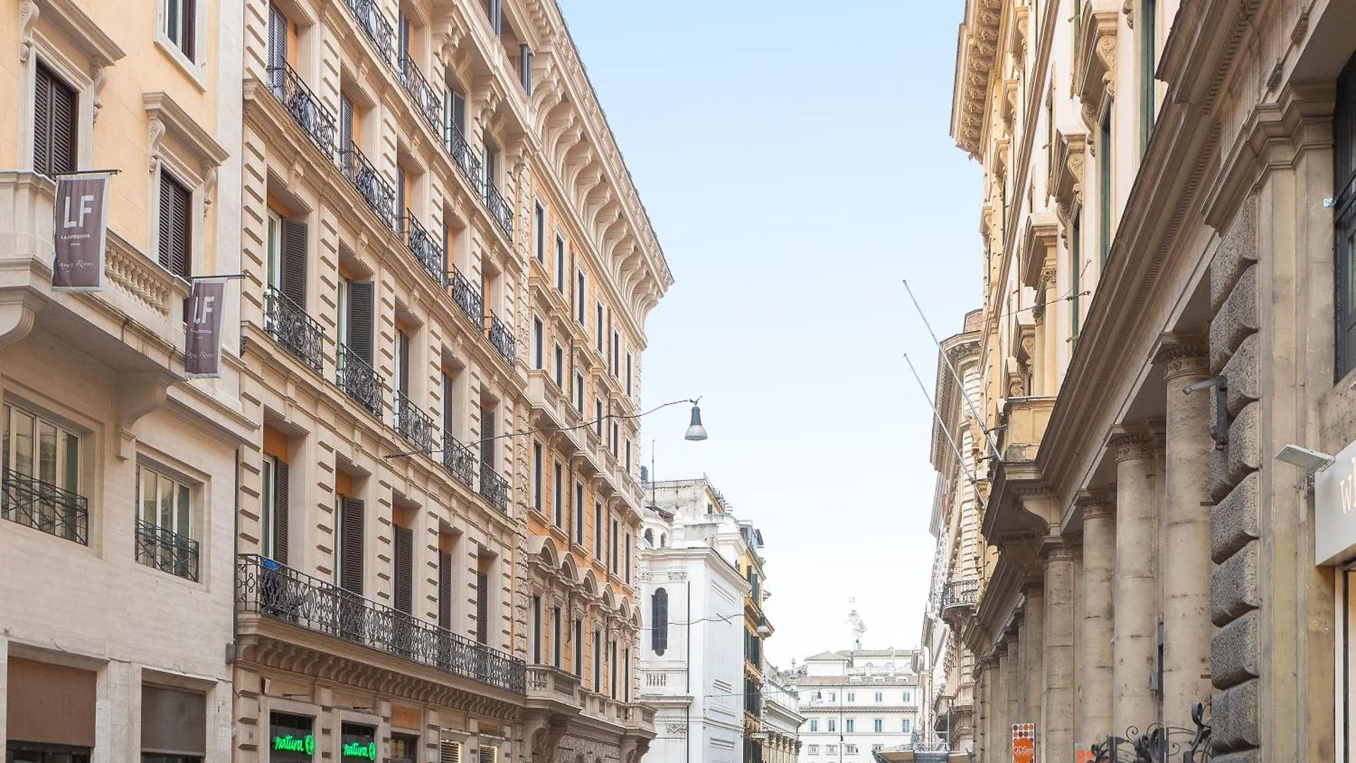 Amazing Via Del Tritone Apartment Rome Italy