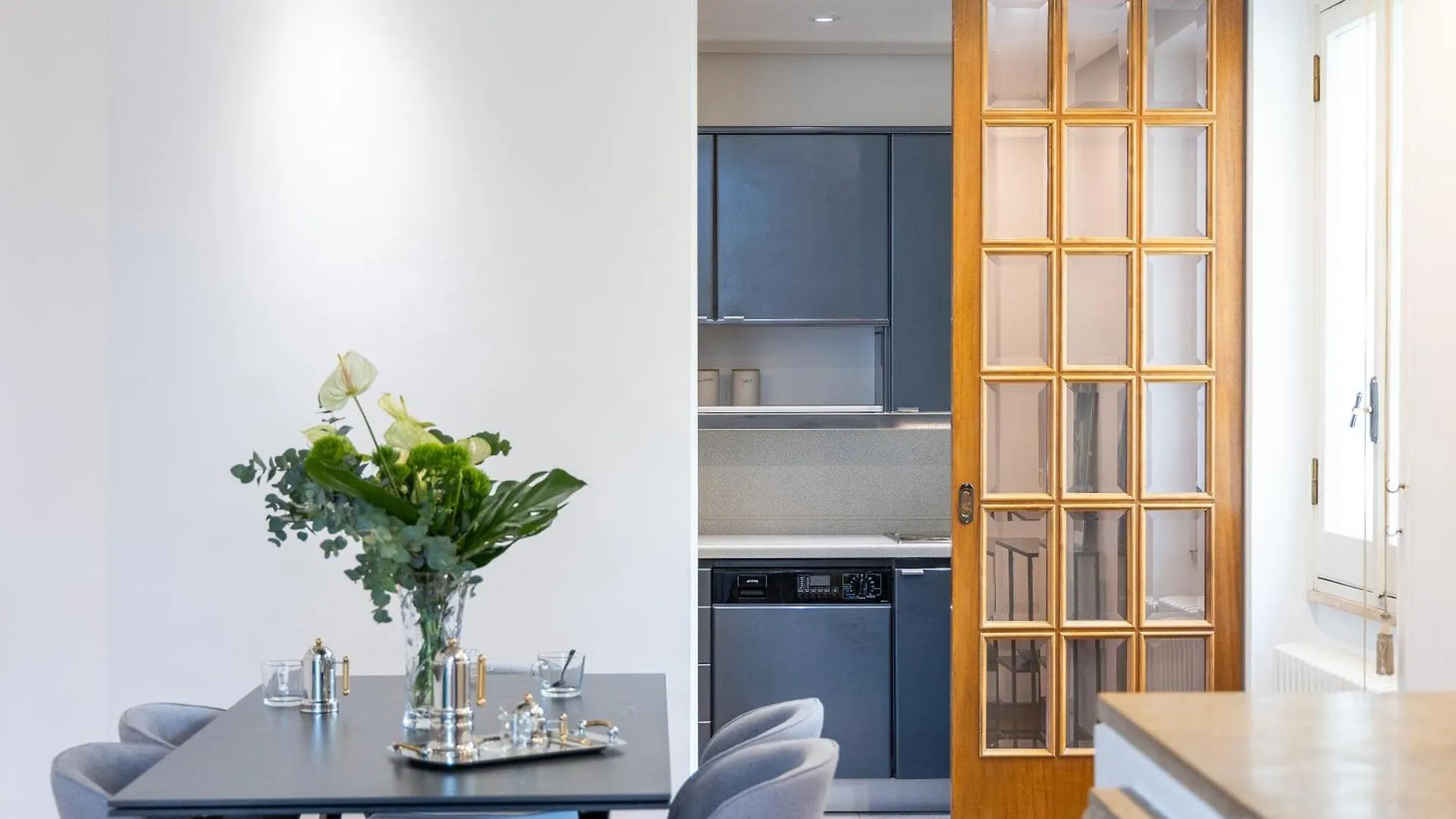Amazing Via Del Tritone Apartment Rome 0*,