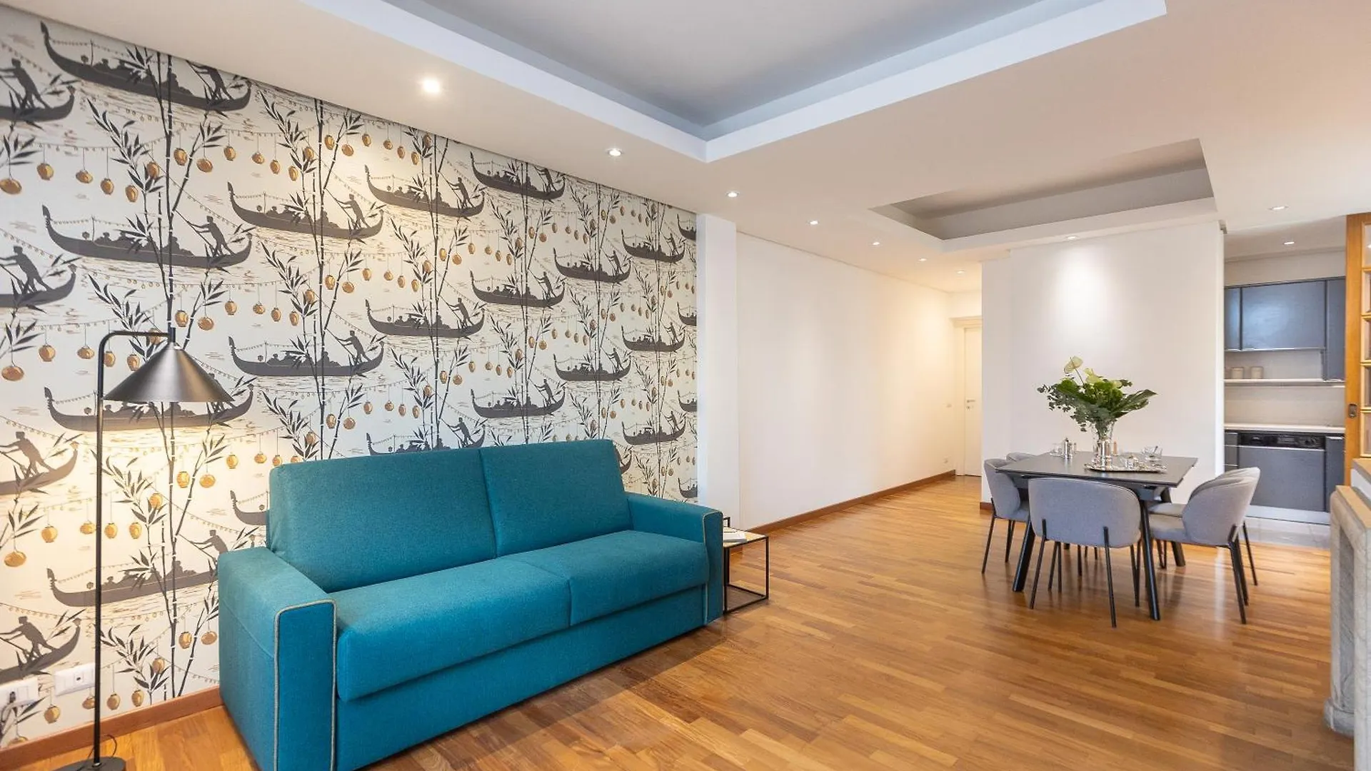 Amazing Via Del Tritone Apartment Rome
